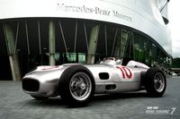 Gran Turismo incluye el Mercedes con el que Fangio ganó en F1