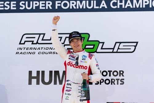 Super F&oacute;rmula en Motegi: Makino lidera un 1-2 de Dandelion con Fenestraz en el top 10