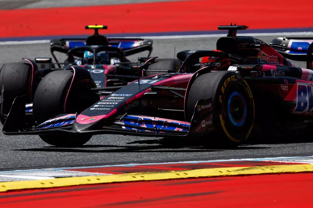Esteban Ocon, Pierre Gasly, Alpine A524