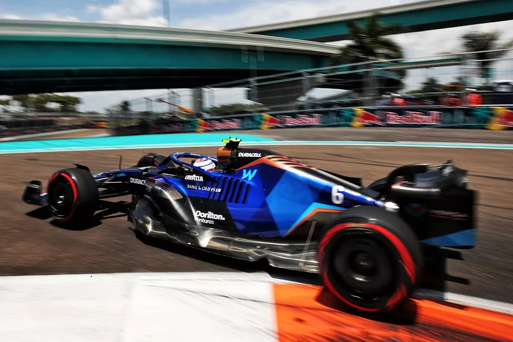 Nicholas Latifi, Williams FW44