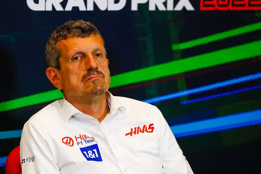Guenther Steiner, director del equipo Haas F1, en una rueda de prensa