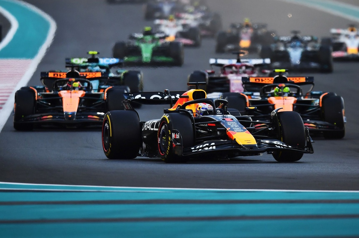 Course - À Verstappen la victoire, à Norris le titre !