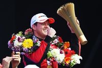 Cassidy zwycięża i zostaje liderem