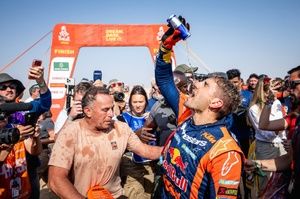 Benavides, campe&oacute;n del Dakar: "Esto es irreal, no entiendo lo que ha pasado"