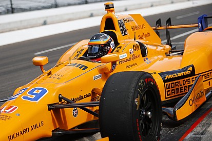 Алонсо назвал совпадением тесты IndyCar после объявления об уходе из Ф1