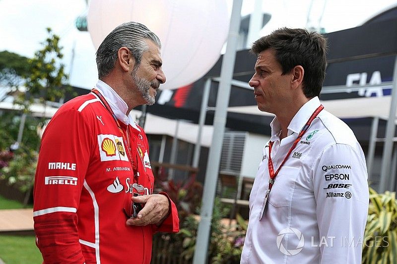 Maurizio Arrivabene, Ferrari Team Principal and Toto Wolff, Mercedes AMG F1 Director of Motorsport