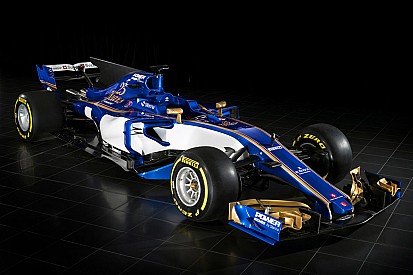 Gambar pertama mobil Sauber C36