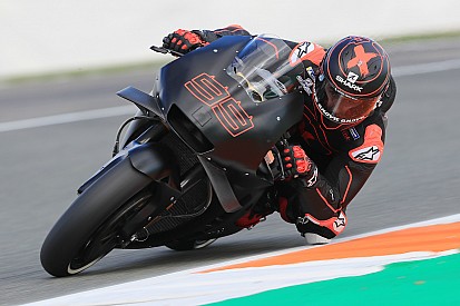 Alami fraktur lengan, Lorenzo kembali dioperasi