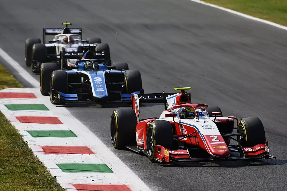 Oscar Piastri, Prema Racing, Guanyu Zhou, Uni-Virtuosi Racing, Ralph Boschung, Campos Racing