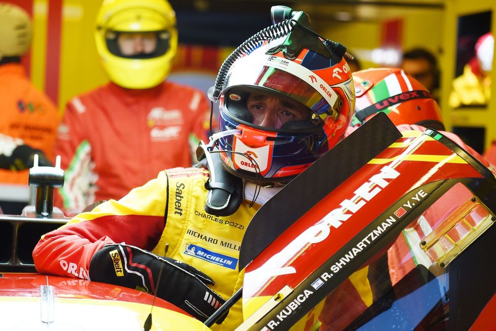 #83 AF Corse Ferrari 499P: Robert Kubica