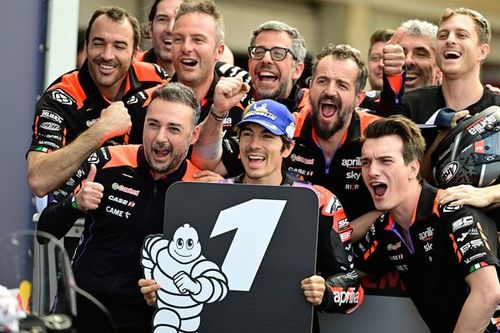 MotoGP Estados Unidos: Vi&ntilde;ales gana la pole a Acosta y Mart&iacute;n se cae