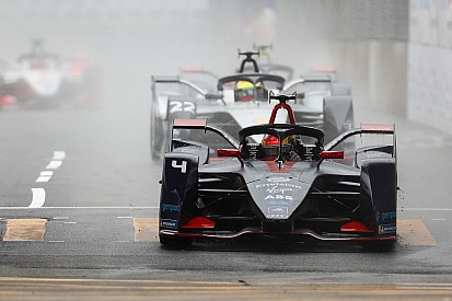 Hong Kong E-Prix: Frijns quickest in rain-affected practice