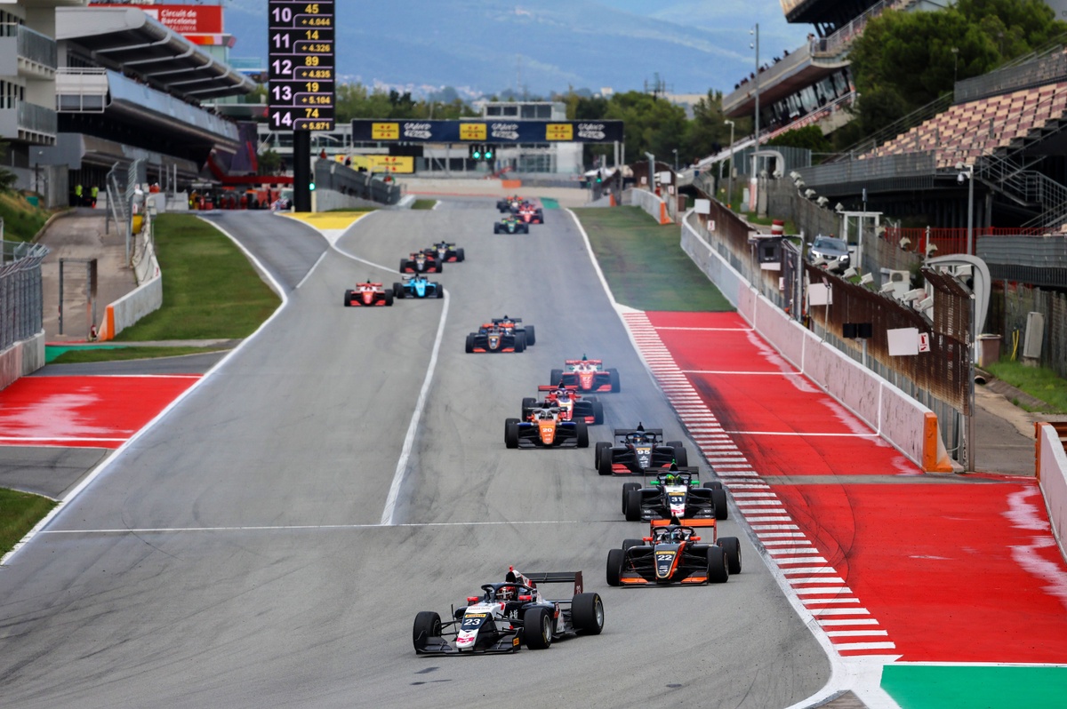 F1 写真家　間瀬　明氏　写真パネル F1 写真家 間瀬 明氏 写真パネル