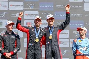 Evans promete luchar por el WRC, pero Ogier "va a ser muy difícil de batir"