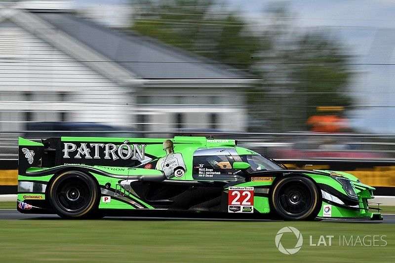 #22 Tequila Patron ESM Nissan DPi: Pipo Derani, Johannes van Overbeek