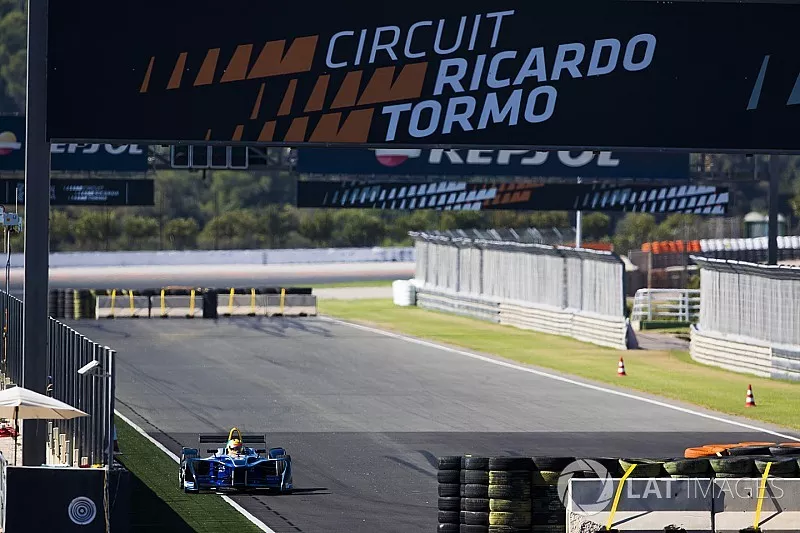 Rio Haryanto, drives the SPARK SRT_01E
