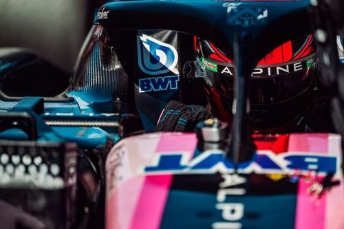 Como a Checo P&eacute;rez, una visera descartable complic&oacute; a Ocon en Australia