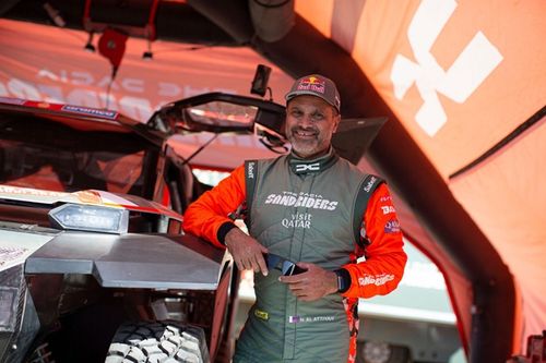 Al Attiyah asegura que es "el favorito" para el Dakar 2025"