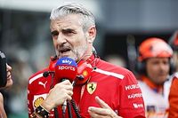 Arrivabene: "Contratamos pilotos, no mayordomos"