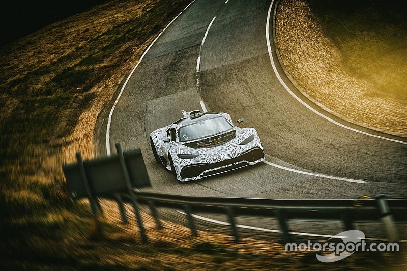 Mercedes-AMG Project One: test su pista per la F1 stradale