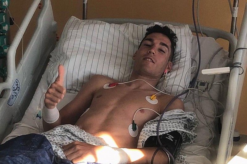 Aleix Espargar&oacute; en el Hospital de Chemnitz tras accidentarse en Sachsenring (Foto: Instagram A. Espargar&oacute;)
