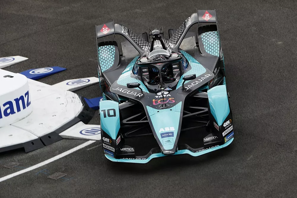 Sam Bird, Jaguar Racing, Jaguar I-TYPE 5
