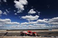 Czerwona flaga, zesp&oacute;ł Kubicy na prowadzeniu