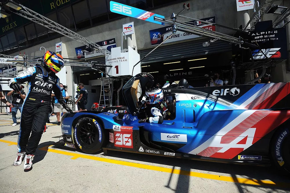 #36 Alpine Elf Matmut Alpine A480 - Gibson Hypercar, André Negrão, Matthieu Vaxiviere