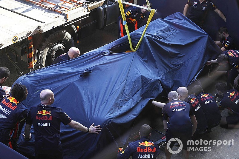 Videón Gasly mai becsapódása a Red Bull-Hondával Barcelonából