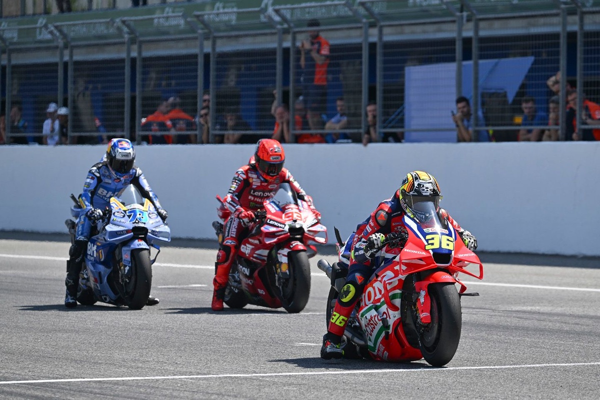 MotoGP's Secret 2027 Rider Deals: A High-Stakes Standoff
