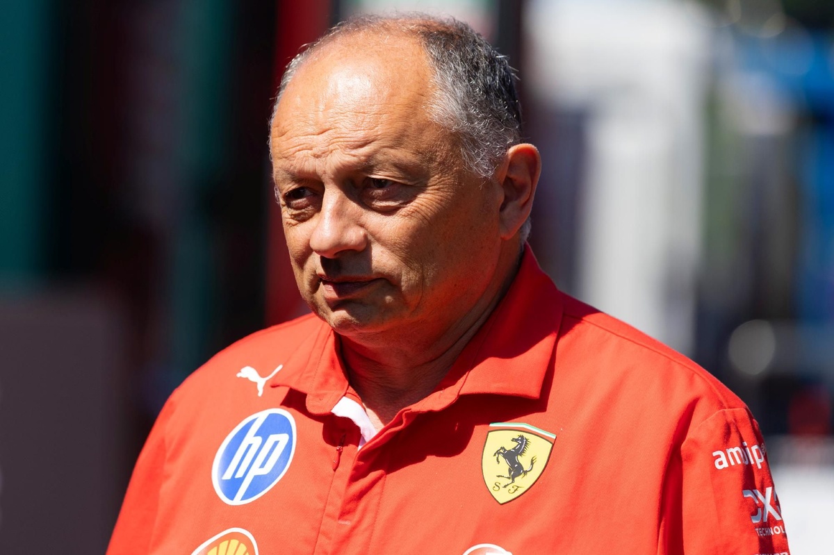 F1 | Vasseur sarcastico: "Molto spesso la moneta gira nella direzione giusta per la Mercedes..."