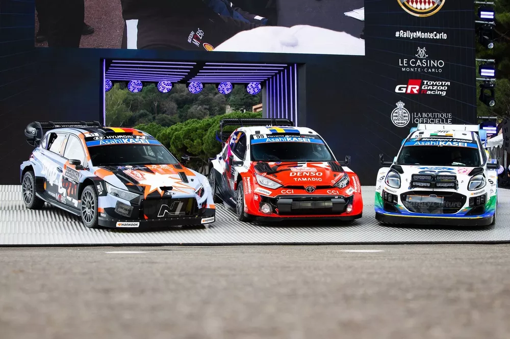 Cars group photo