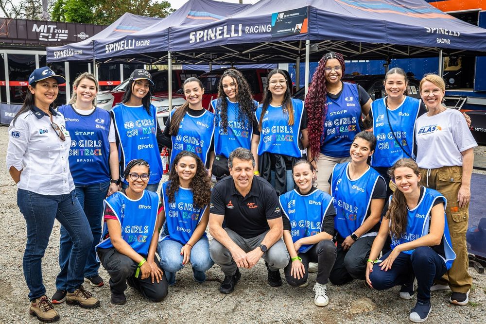 Equipe FIA Girls on Track na Mitsubishi Cup