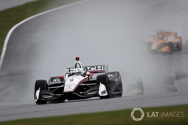 IndyCar Barber: Newgarden domineert race met natte slotfase