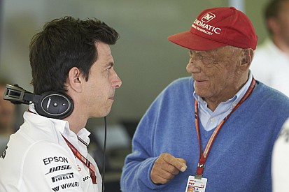 Arzt macht Hoffnung: "Sehr guter Verlauf" bei Niki Lauda