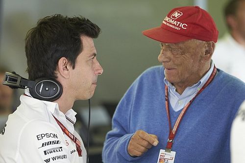 Por qu&eacute; Mercedes F1 echa de menos los consejos de Niki Lauda