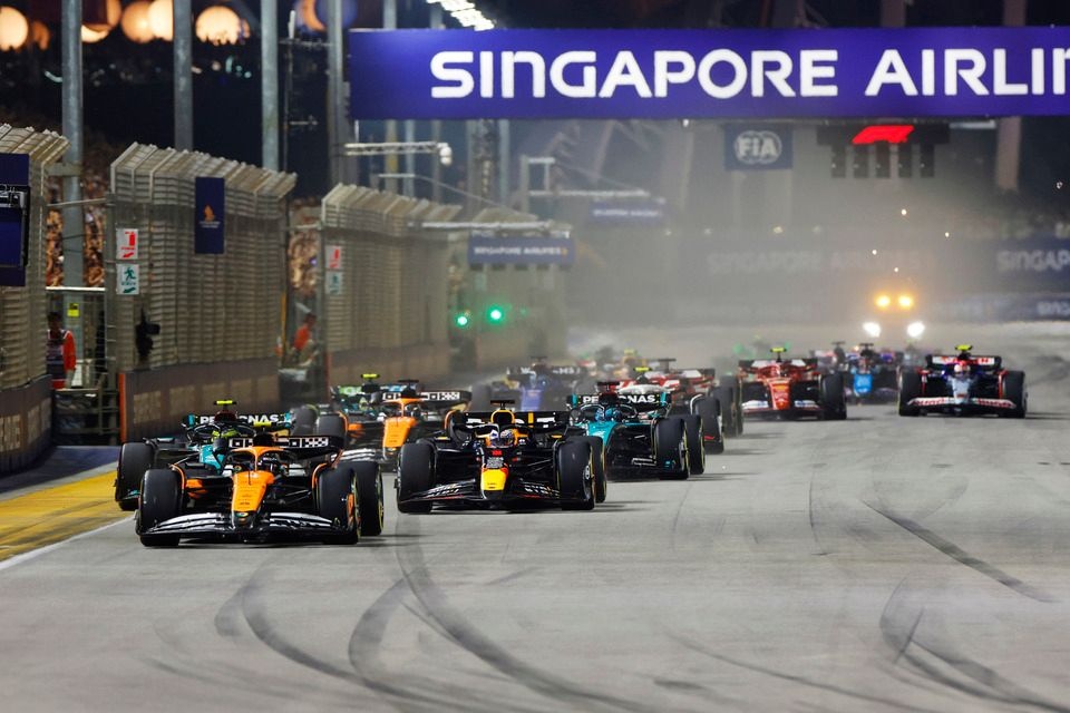 lando-norris-mclaren-mcl38-max