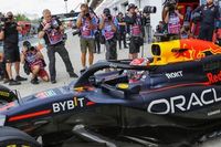 Verstappen libra sanci&oacute;n por falta en los pits del GP de Canad&aacute; 