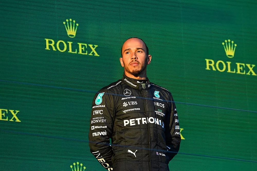 Podio: segundo lugar Lewis Hamilton, Mercedes-AMG