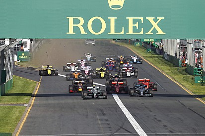 Ricciardo: "Massive gutter" caused front wing drama
