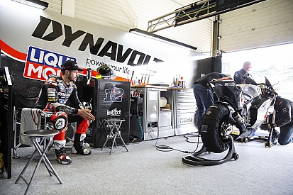 Fotostrecke: der Schweizer Aegerter, Lüthi und Forward Racing im Moto2-Test in Jerez