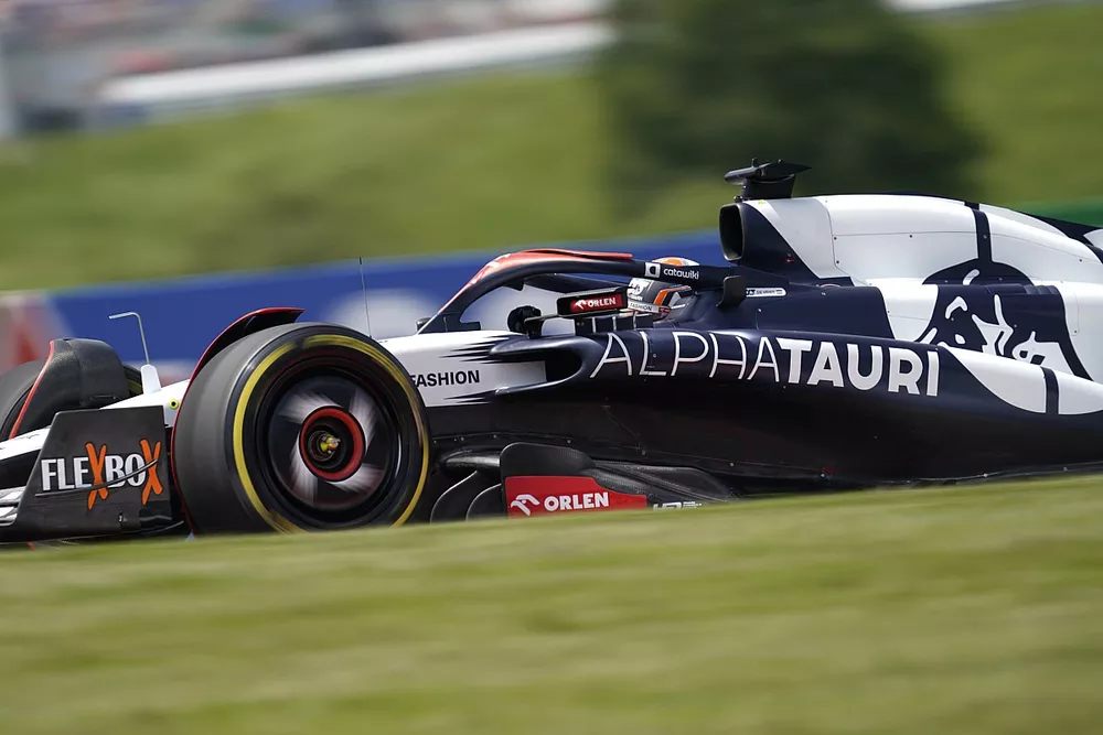 F1 アルファタウリNyck de Vries 2023 1:5 限定版 角田裕毅が覚醒の一方で……アルファタウリ、F1シート喪失危ぶまれる