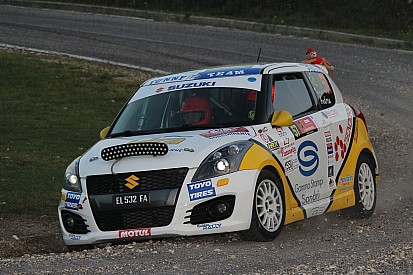 Suzuki Rally Trophy: Scalzotto ha sostituito i freni al parco assistenza