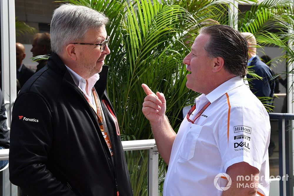 Ross Brawn, Formula One Director General de Motorsports y Zak Brown, McLaren Racing CEO