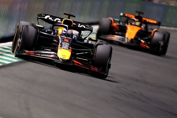 Verstappens irre Schweige-Show: Red Bull kritisiert "harsche" Abk&uuml;rz-Strafe