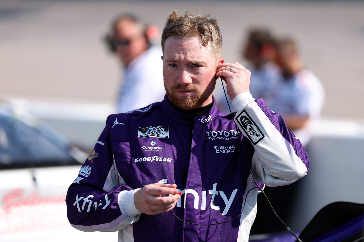 NASCAR Cup Darlington starting lineup: Tyler Reddick beats Bubba Wallace to pole