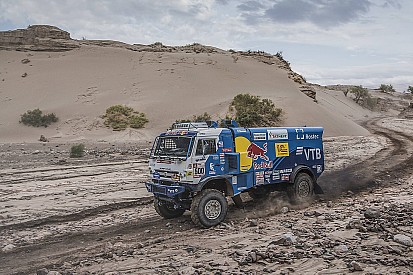 Dakar, Camion, Tappa 12: Nikolaev di nuovo in testa per un secondo!