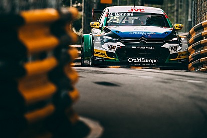 Macau WTCC: Bennani wins as Michelisz crash blocks track