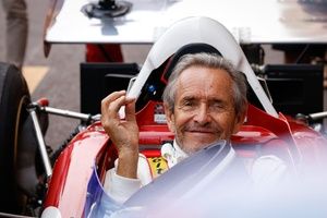 Por qu&eacute; Jacky Ickx se ha unido a Genesis: "Amo la idea de morir de pie"