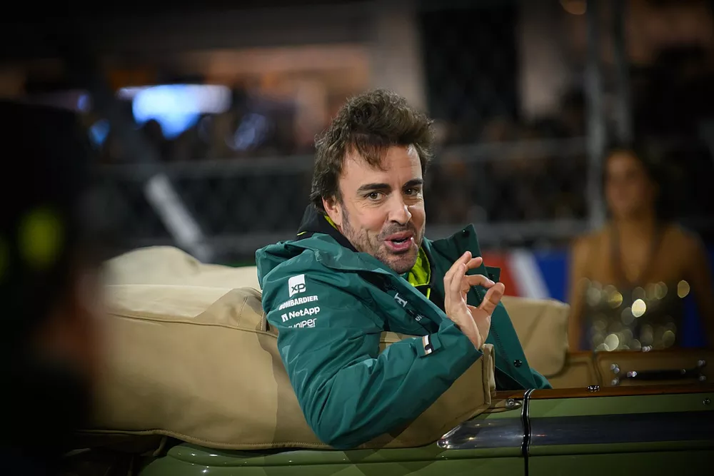 Fernando Alonso, Aston Martin F1 Team